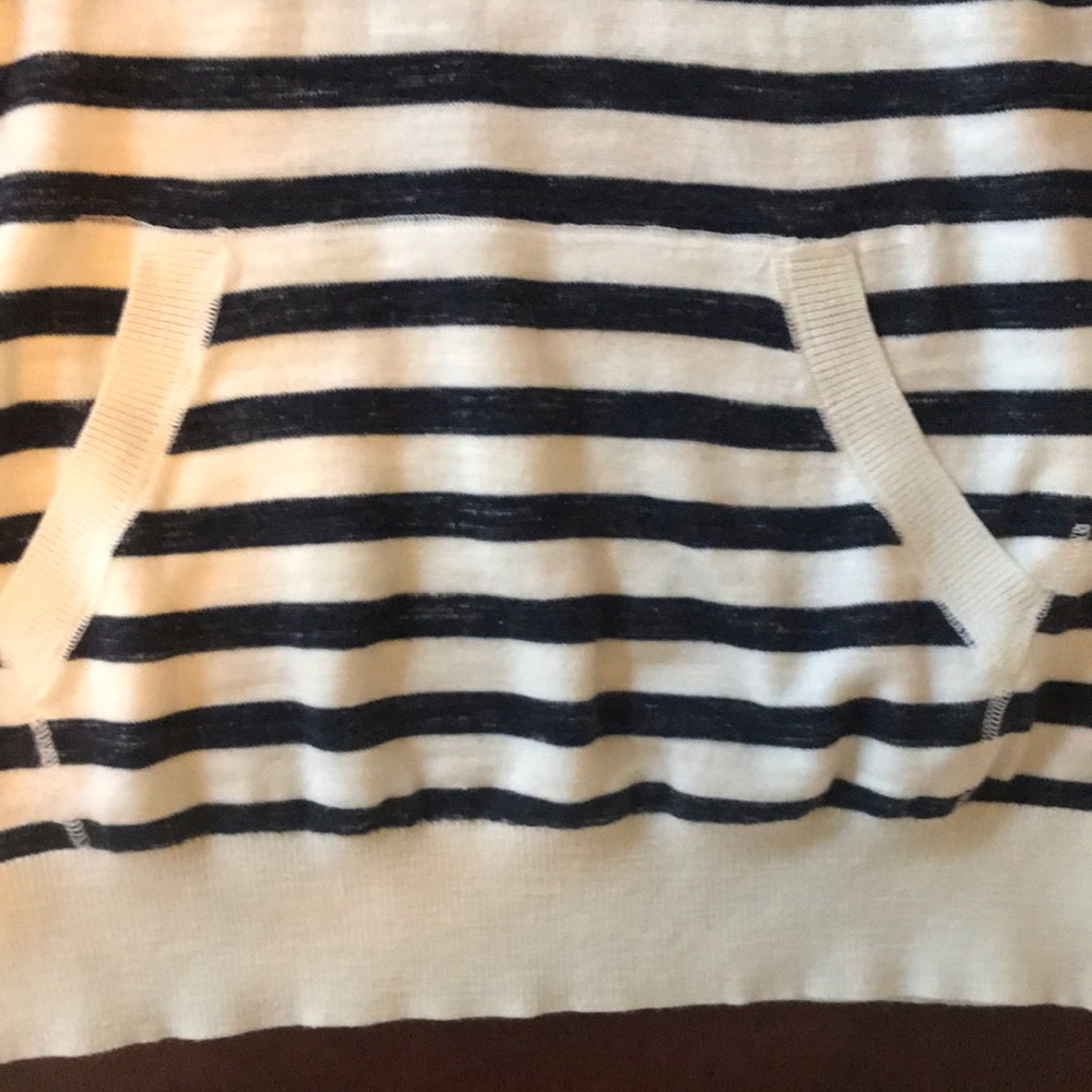 Banana republic sweatshirt - Picture 3 of 5